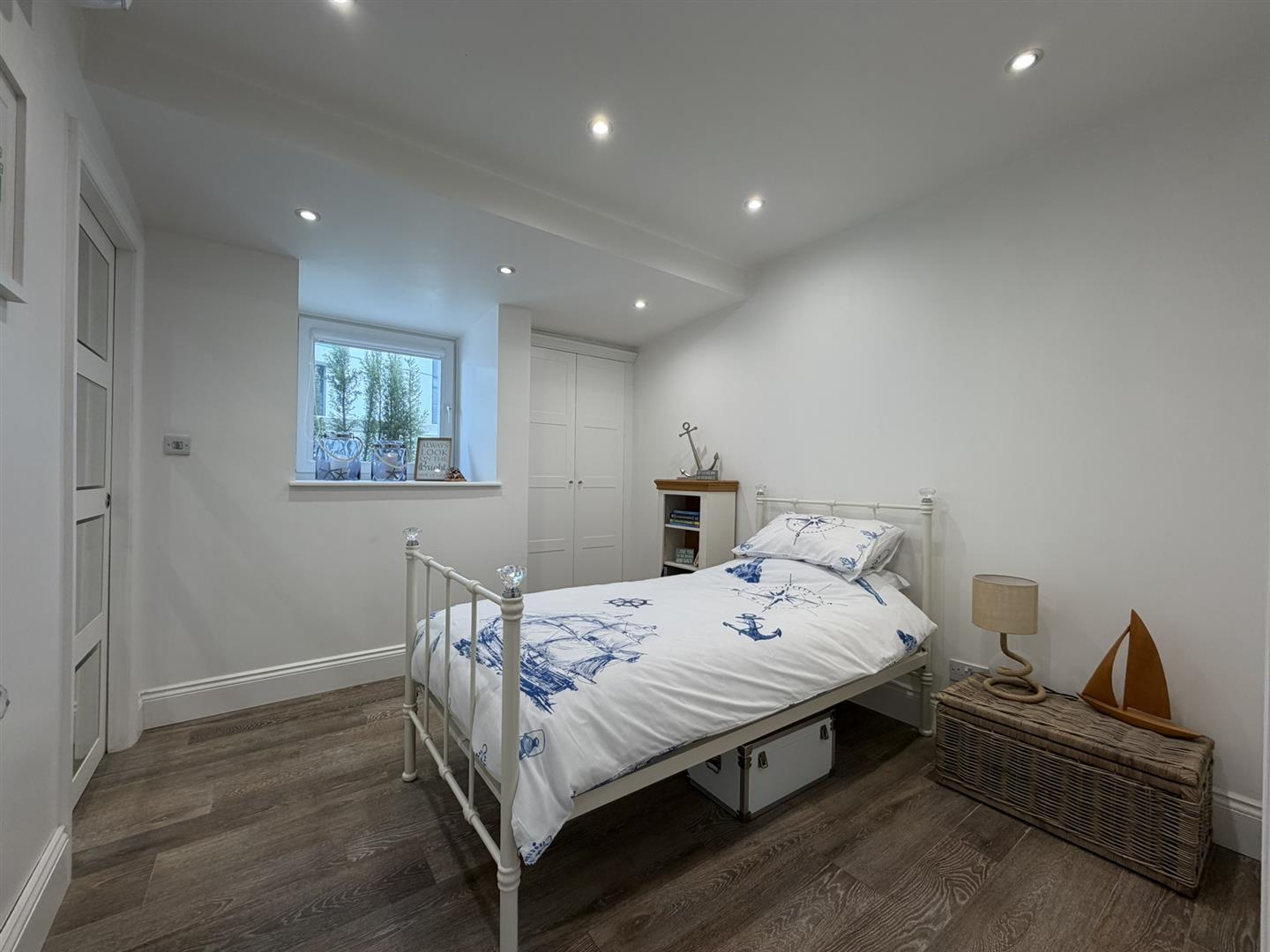 Image of Apartment - 4 Bedrooms - 3 Bathrooms for Sale in Eurotowers-Gibraltar, Image 13